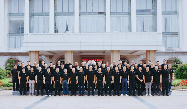 竞技宝集团电子新材料行业会议在广东东莞总部成功召开